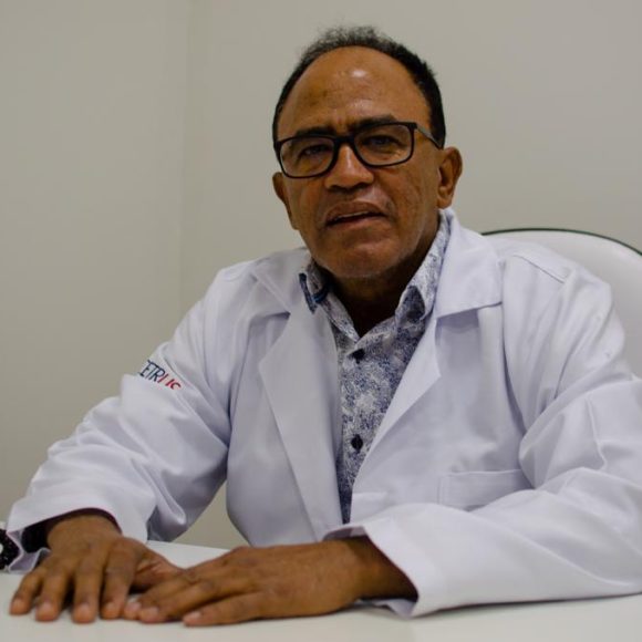 Dr. Paulo Acácio Gomes